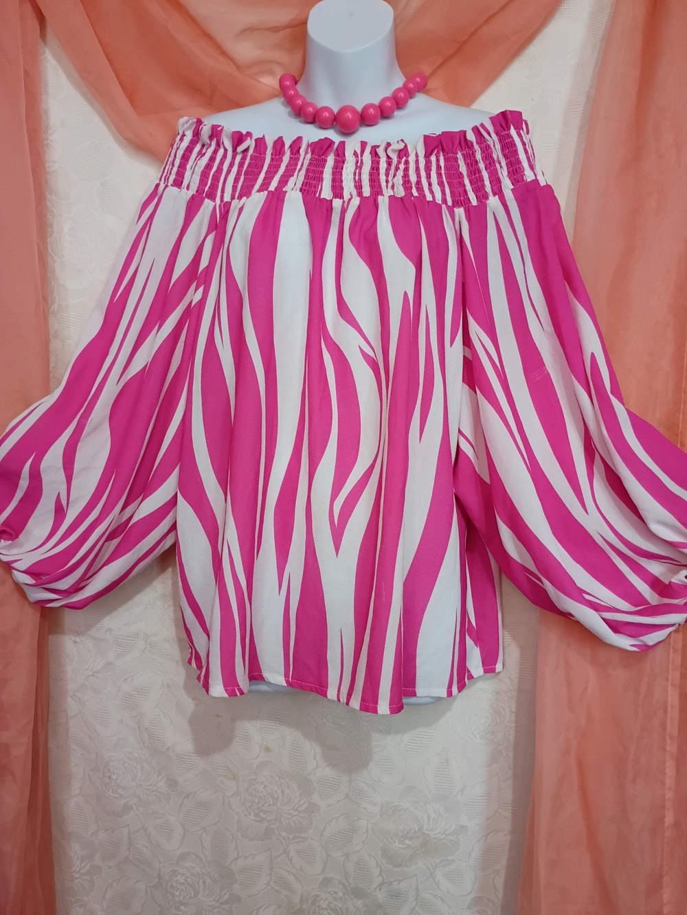 Chic Me Ladies Smocked Off-Shoulder Pink & White Zebra-Striped Blouse Sz Lg